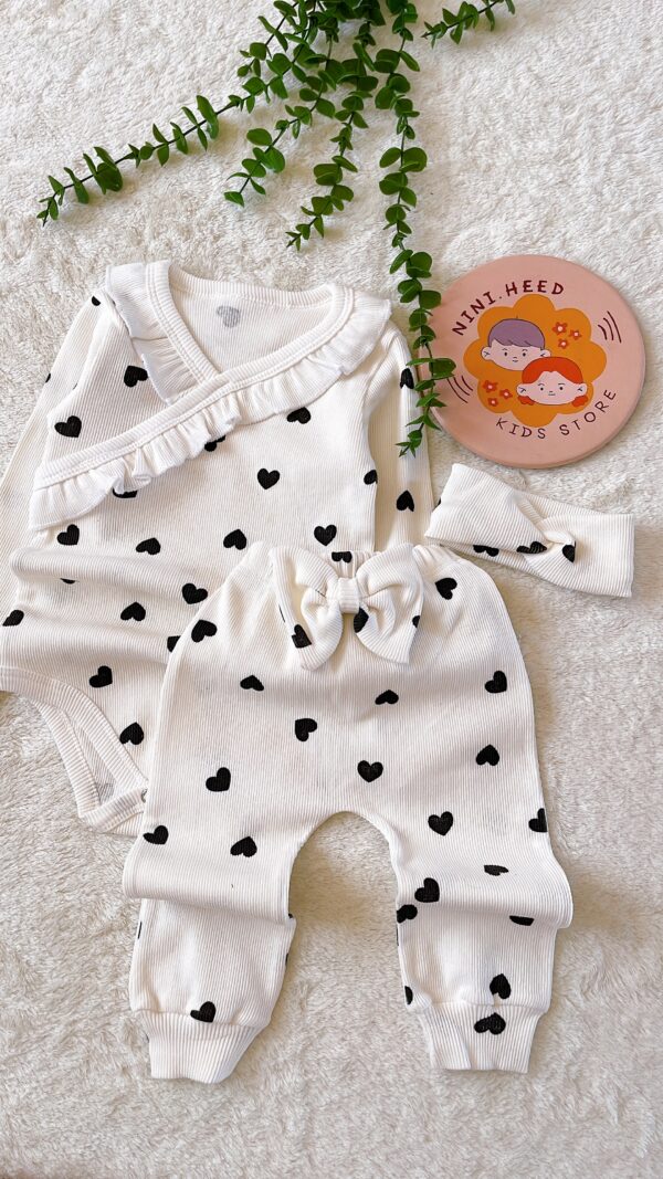 سه تيكه قلبي دخترانه - Image 1